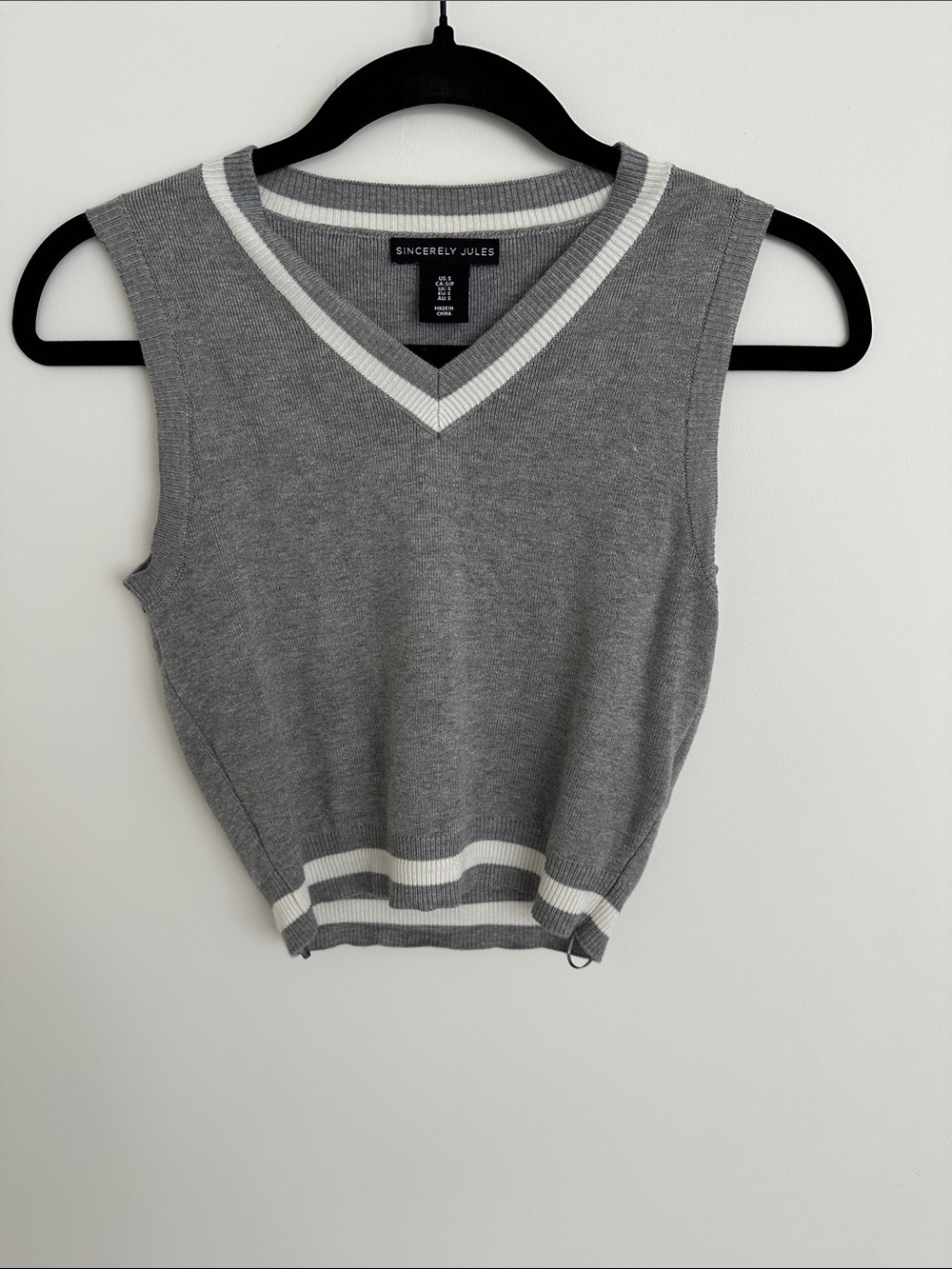 Sincerely Jules Gray Knit V-Neck Tank with White Trim